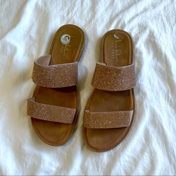 Size 9 Gold Sandals - Picture 2 of 4